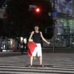 渋谷のスクランブル交差点で30歳の抱負を叫ぶ