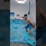 家の中でサーフィンを無理やりやってみたら….#shorts